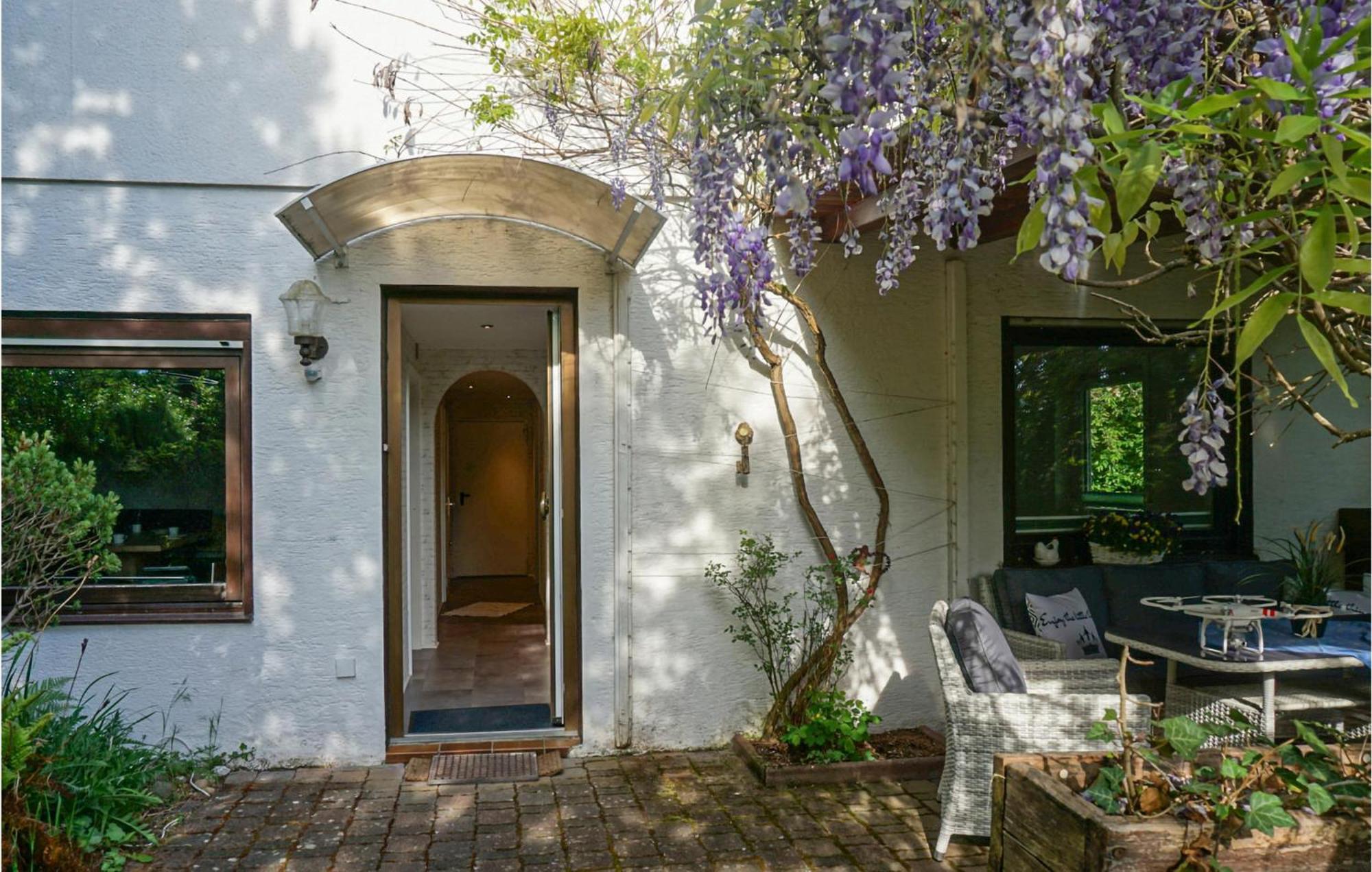 Amazing Apartment In Hinterweidenthal With Wifi エクステリア 写真