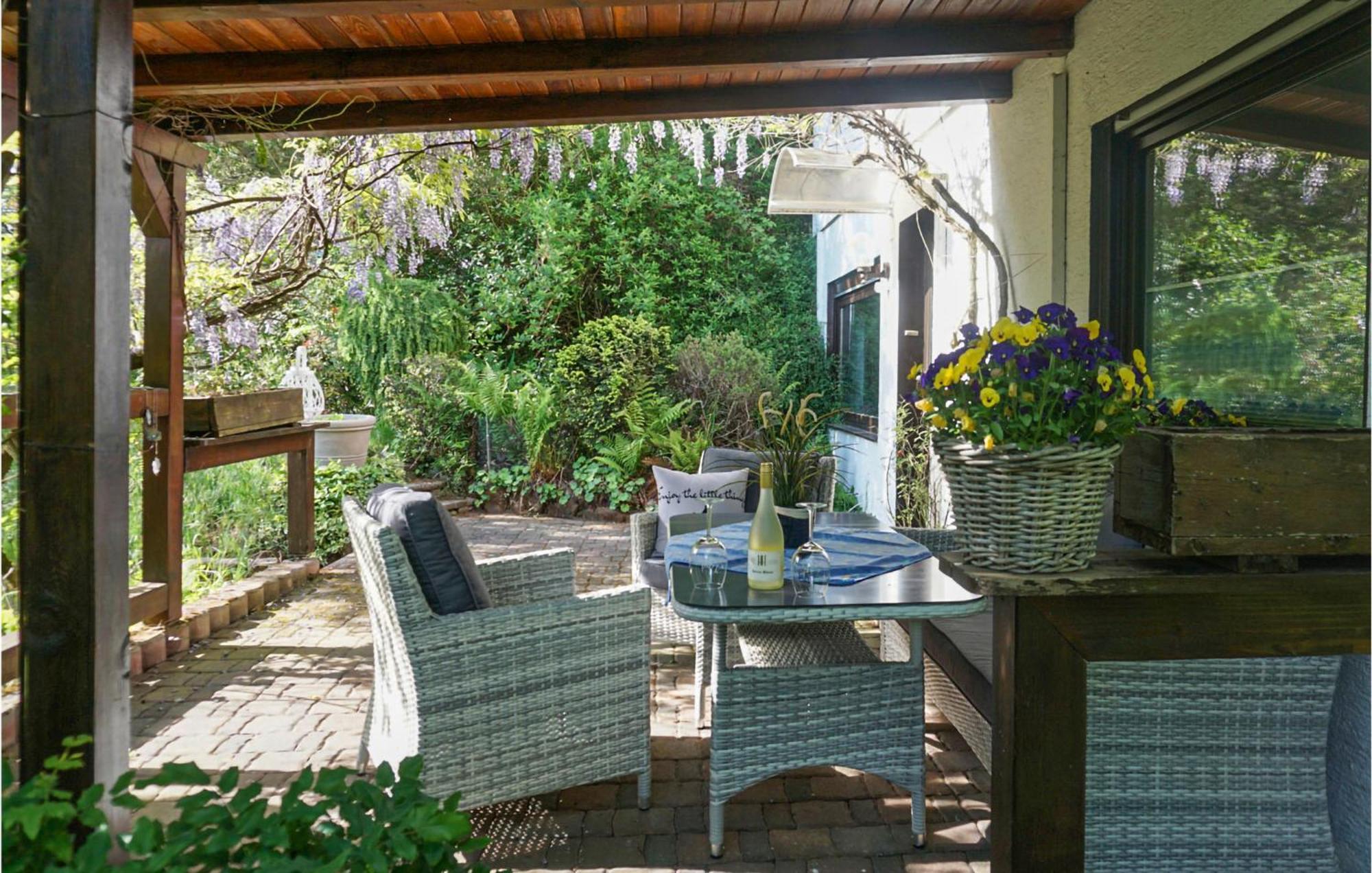 Amazing Apartment In Hinterweidenthal With Wifi エクステリア 写真