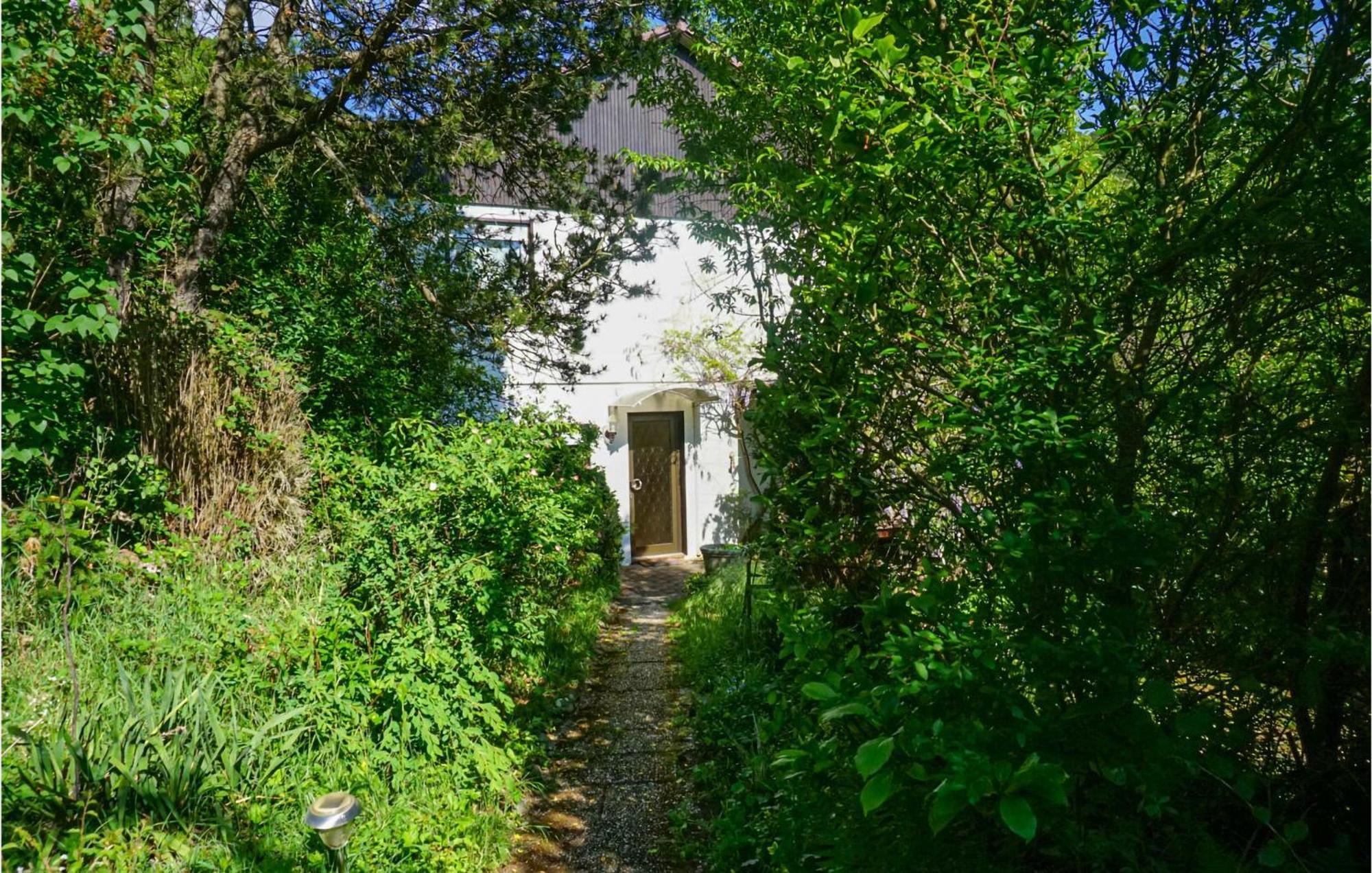 Amazing Apartment In Hinterweidenthal With Wifi エクステリア 写真